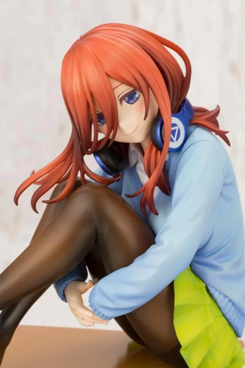 Kotobukiya 1/8 The Quintessential Quintuplets Miku Nakano Scale Statue Figure PP822 6 Kotobukiya 1/8 The Quintessential Quintuplets Miku Nakano Scale Statue Figure PP822 - Image 6