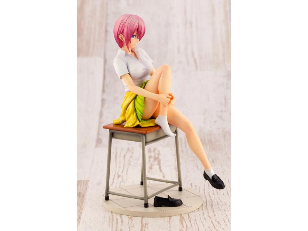Kotobukiya 1/8 The Quintessential Quintuplets Ichika Nakano Scale Statue Figure PP890 3 Kotobukiya 1/8 The Quintessential Quintuplets Ichika Nakano Scale Statue Figure PP890 - Image 3
