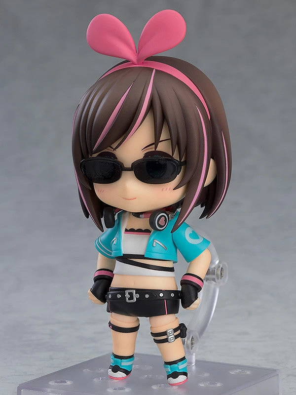 GOOD SMILE COMPANY Nendoroid #1116 Kizuna Ai: A.I. Games 2019 Ver Virtual Youtuber 2 GOOD SMILE COMPANY Nendoroid #1116 Kizuna Ai: A.I. Games 2019 Ver Virtual Youtuber - Image 2