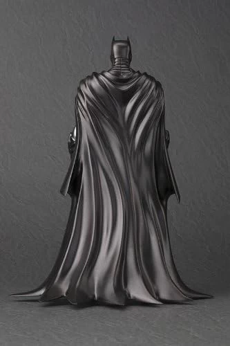 Kotobukiya DC Comics New 52 Batman Artfx+ Statue 6 Kotobukiya DC Comics New 52 Batman Artfx+ Statue - Image 6
