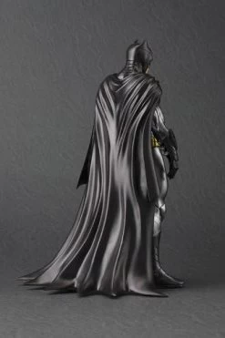 Kotobukiya DC Comics New 52 Batman Artfx+ Statue 14 Kotobukiya DC Comics New 52 Batman Artfx+ Statue -Popmart 603259028445h