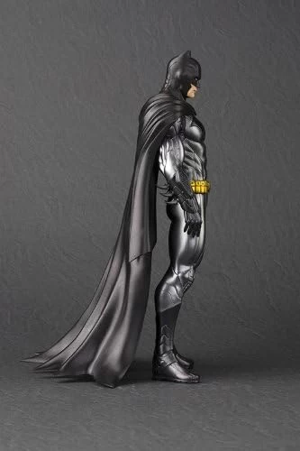 Kotobukiya DC Comics New 52 Batman Artfx+ Statue 8 Kotobukiya DC Comics New 52 Batman Artfx+ Statue - Image 8