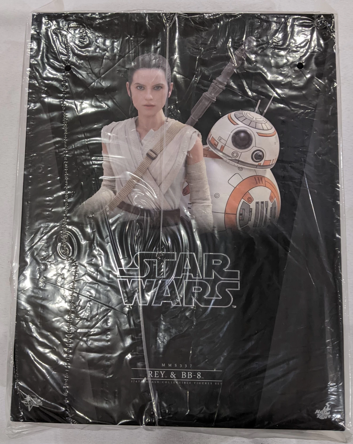Hot Toys 1/6 Star Wars Episode VII The Force Awakens Rey And BB8 Set Sixth Scale MMS337 5 Hot Toys 1/6 Star Wars Episode VII The Force Awakens Rey And BB8 Set Sixth Scale MMS337 - Image 5
